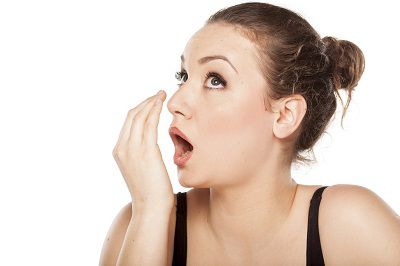 Woman smiling with fresh breath.